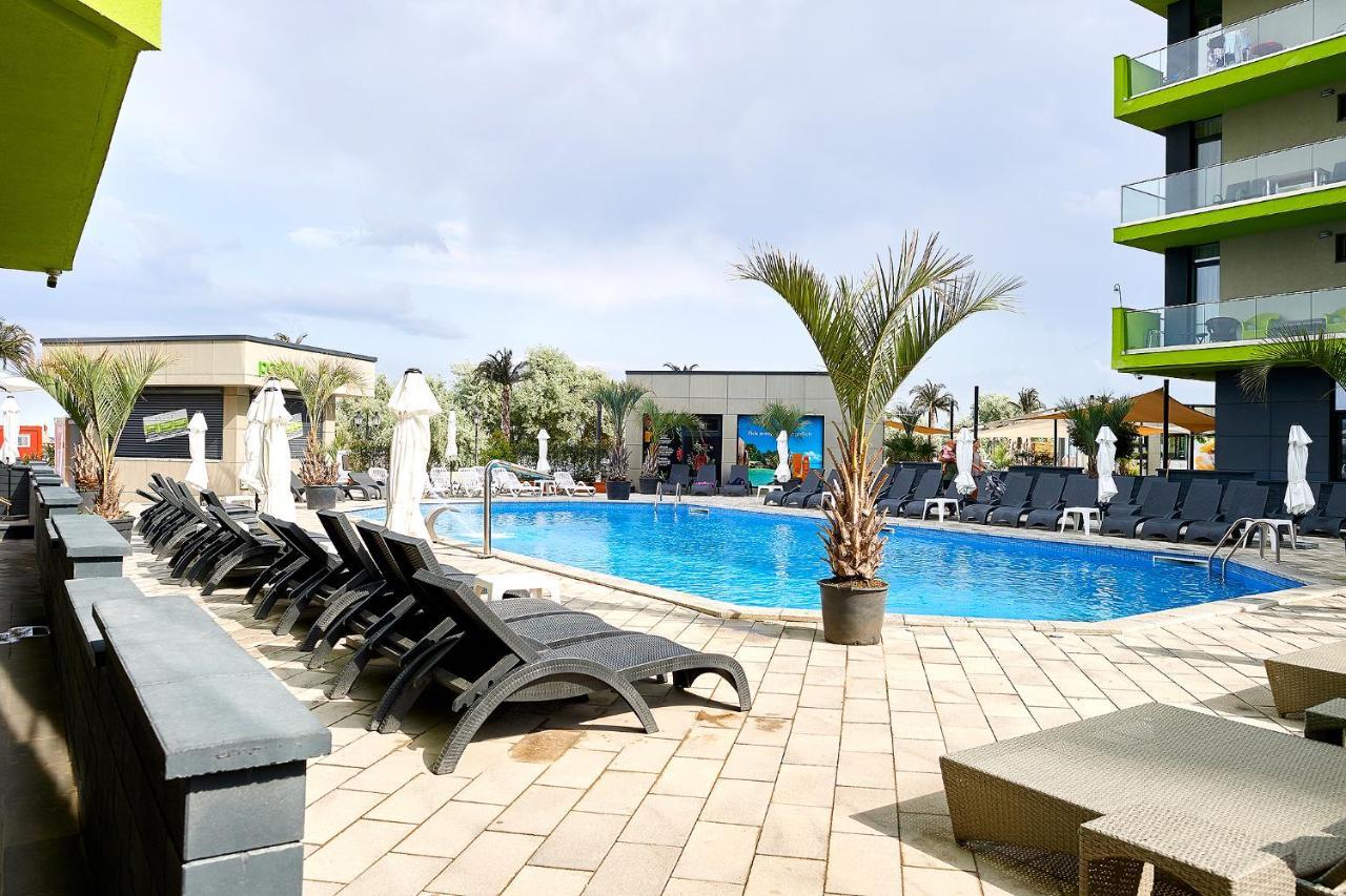 Moonlight Studio - Spa N Pools Beach Resort Mamaia Eksteriør bilde