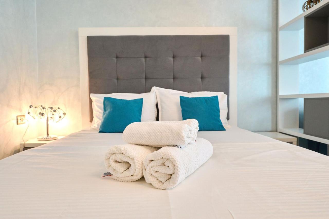 Moonlight Studio - Spa N Pools Beach Resort Mamaia Eksteriør bilde